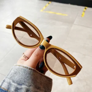 3942 New Style Plastic Butterfly Shaped Black Small Frame Retro Glasses Champagne Cat Eye Sunglasses