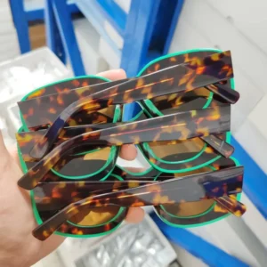 Acetate Sunglasses Premium UV400 Protection Polarized Sunglasses Women Fashionable Lightweight Design Eyeglasses