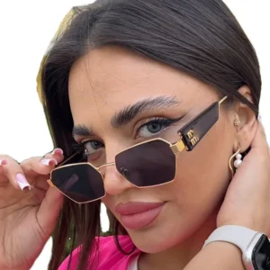 Classic Retro Square Oversized Sunglasses UV400 Metal Frame Comfortable Design for Women Men Brand Gafas De Sol