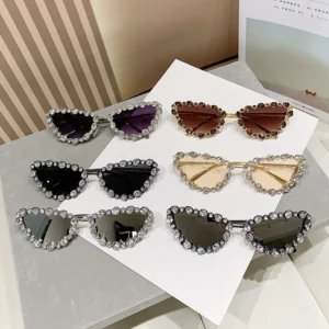 Cross border New Style Cat Eye UV400 Sunglasses Personalized Trendy Retro European American Large Rhinestone Metal High end