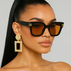 Designer Punk Oversize Frame Square Women’s Luxury Sunglasses Famous Brands Outdoor Travel Sun Glasses Ladies Retro Eyewear
