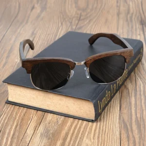 Factory Hot Sales Luxury Oversized Women Sunglasses Display Stand Authentic High Quality Wooden Frame High quality Lenses