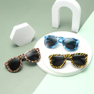 Factory Supply Children’s Plastic Holiday Party Gift Small Toy Funny Sunglasses in High Quality