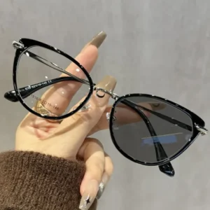 Fashion Retro Cat Eye Color changing Anti blue Light Photochromic Metal Frame Lightweight Unisex Sunglasses