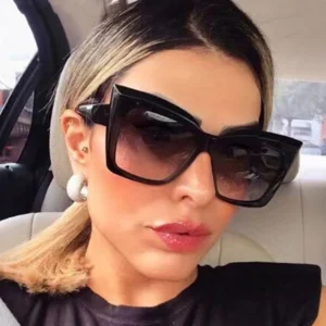 Fashionable Cat Eye Large Frame Glasses Retro Personality Runway Women’s Glasses Frame