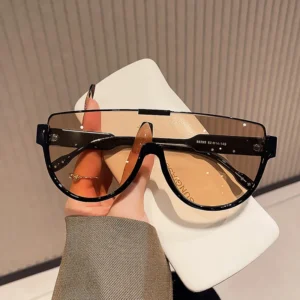 Fashionable Gradient Lens One Piece Sunglasses Clear Green Gray Large Minimalist Trend for Street Photography Sun Protection