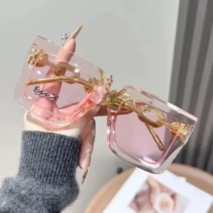 High Quality Classic Retro Square Frame Sunglasses for Women Light Weight UV400 Optical Lenses Fashion Square Chain