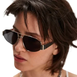 Irregular Women Metal Frame Sunglasses Trendy Designer Eyewear with UV400 Protection Chic Lady Accessory for Urban Style