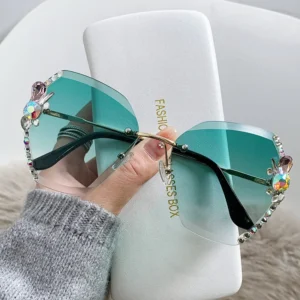 Luxury Designer Vintage Rimless Rhinestone Sunglasses Women Men Bling Retro Cutting Lens Female UV400 Gradient Sun Glasses