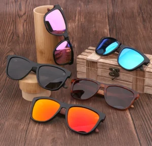 Men’s Retro Luxury Wooden Bamboo Sunglasses TAC Lenses UV400 Polarized Laser Engraved Red Blue Customizable