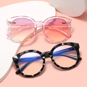 New Crystal Cut Fashion Sunglasses UV400 Trendy Street Style Frames Large Sized Black Flat Lens Glasses for Women Men