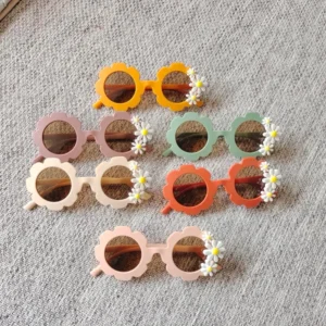New Custom Girls Sunglasses Sunflower Pattern UV400 Plastic Frame in Beige White Green Red Blue Pink Colors