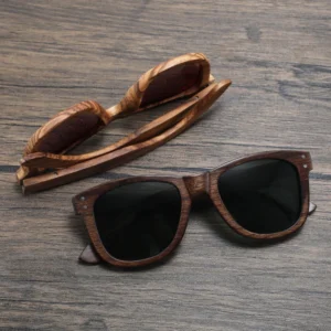 New Design Wood frame fashion sunglasses Trendy large square eyewear for outdoor Custom logo polarized sun shades