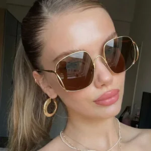 Oversized Square Sunglasses Women Luxury Metal Frame Sun Glasses Trendy Big Shades Unique Curved Temple Eyewear
