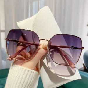 Oversized Square Sunglasses Women Trendy Polarized Gradient Purple Lens Metal Frame UV400 Protection Fashion Shades
