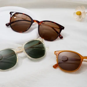 Retro Custom Light Weight Full Rim Polarized Sunglasses for Men and Ladies with Titanium Temple Unisex Eyewear