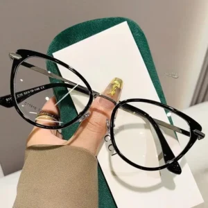 Trending Fashion Cat Eye Frame Glasses for Women Men Anti Blue Light Glasses High Quality Photochromic Sunglasses