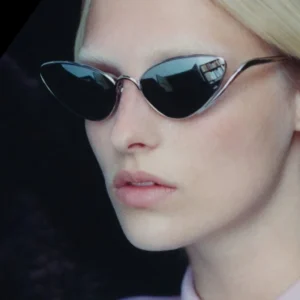 Triangle cat Eye Sun Glasses Metal Fashion Trend Personalized Street Photography Versatile Sun protection Sunglasses Women