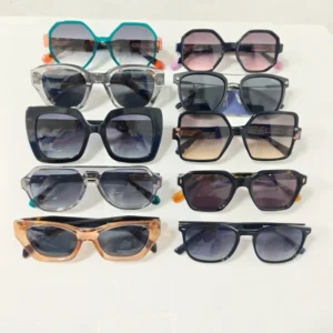UV Protection Polarized Acetate Sunglasses Trendy Durable for Women Fashionable Lightweight Design