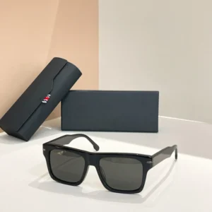 Unisex Sunglasses for Men Women Trendy Fashionable Versatile Sunglasses Size 54-17-145 305 Sunglasses