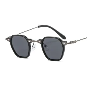 Vintage Metal Small Frame Square Sunglasses Personality Fashionable High Quality UV400 Sunglasses
