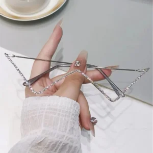 W Type Diamond set Glasses Personalized Decorative Triangular European and American Cat eye Frames Female No Piece Metal Ins