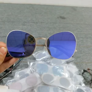 Warehouse High Quality Sunglasses Luxury New Design Latest Fashion Men Women Full Rim Rectangle Lens Frame