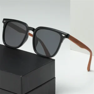 Well made Brand Design Wood Grain Legs Vintage Sunglasses Large Frame Square Rivet Polarized Sunglasses