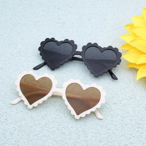 ZQ159 Kids Fashion Heart Shape Sunglasses Party Glasses Reflective Mirror Lovely Heart Shape Eye Protection Sunscreen Glasses